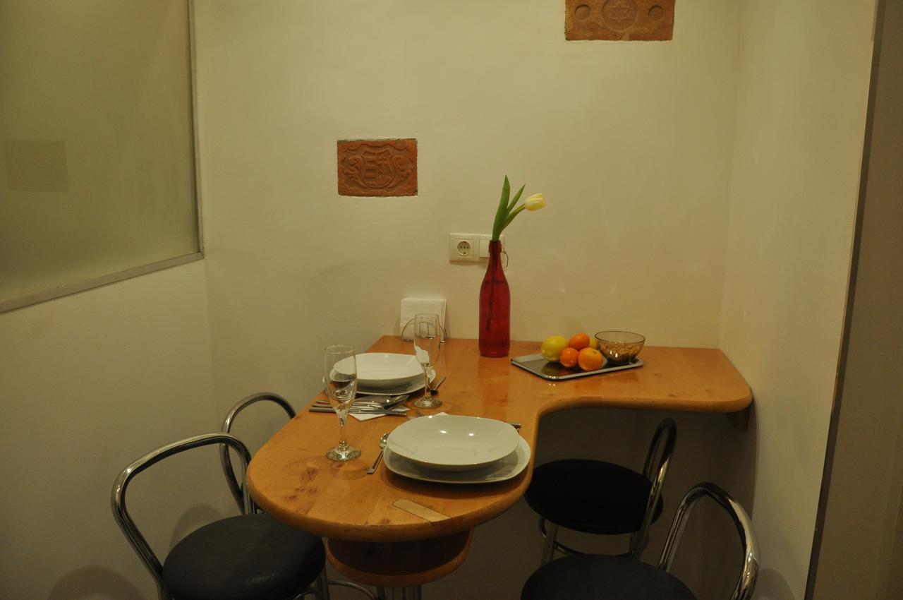 Classical Budapest Apartment In The Old Pest Экстерьер фото